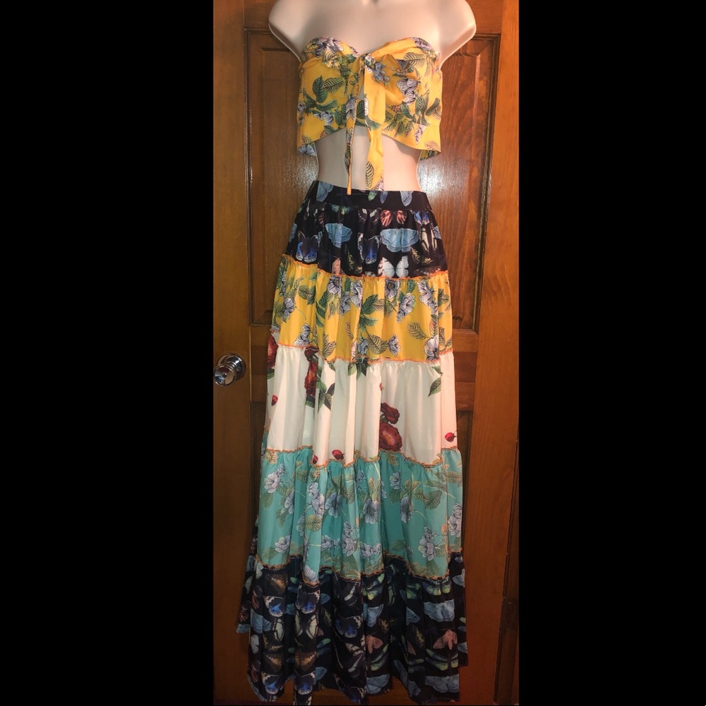 Two piece skirt set